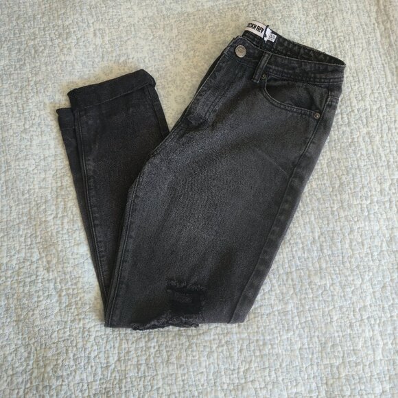 THE ROCKN REV Black Distressed Jeans, Size 8 - Picture 1 of 8